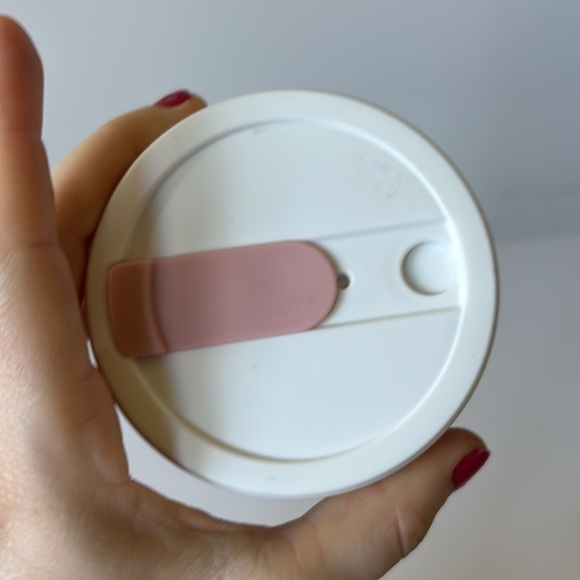 Stojo 12 oz Collapsible Travel Mug – Pink & White – Eco-Friendly Silicone Cup - Picture 5 of 9